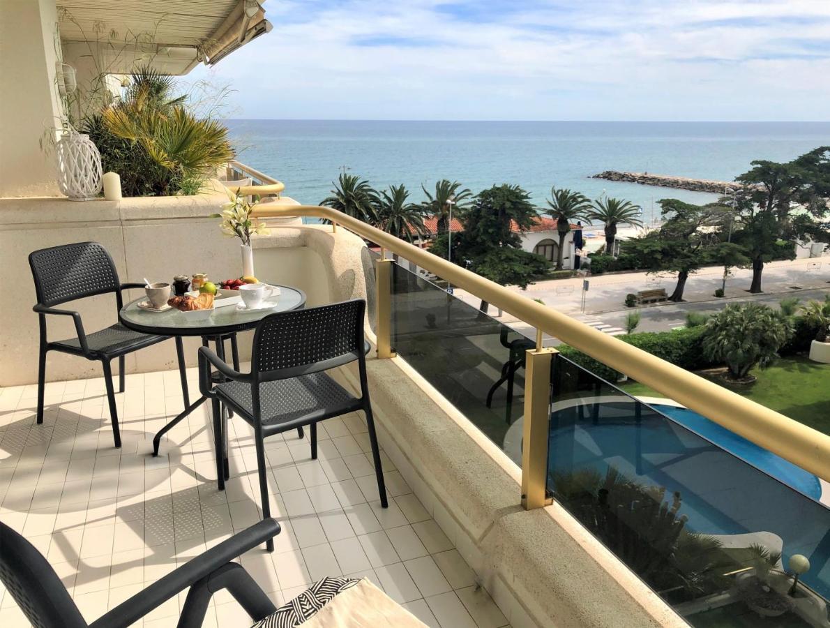 Mediterraneo Sitges Kültér fotó